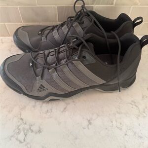 Men’s Adidas Terrex Trail Shoes sz 11